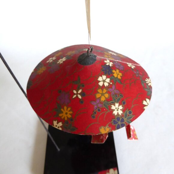 VINTAGE JAPAN ORIGAMI GEISHA KIMONO WASHI PAPER MOBILE SCULPTURE - Picture 4 of 13